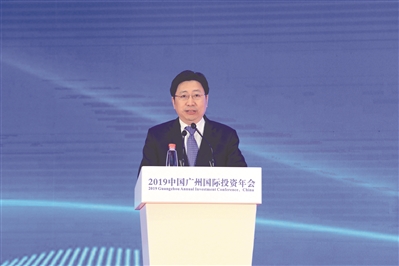 廣州市歷屆市委、市政府大膽嘗試、勇敢革新，將廣州打造成為中國與世界、開放與創(chuàng)新的“超級連接器”?！T炯