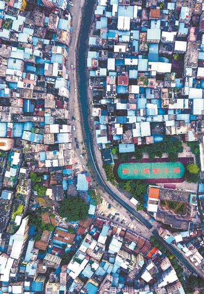 大塘村籃球場，年輕人釋放能量的熱土。