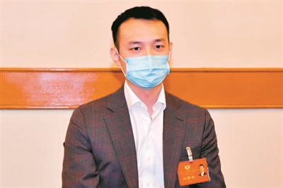 市政協(xié)委員、香港中華總商會會董、霍英東集團副總裁霍啟文：港區(qū)國安法來了 香港會更加繁榮穩(wěn)定