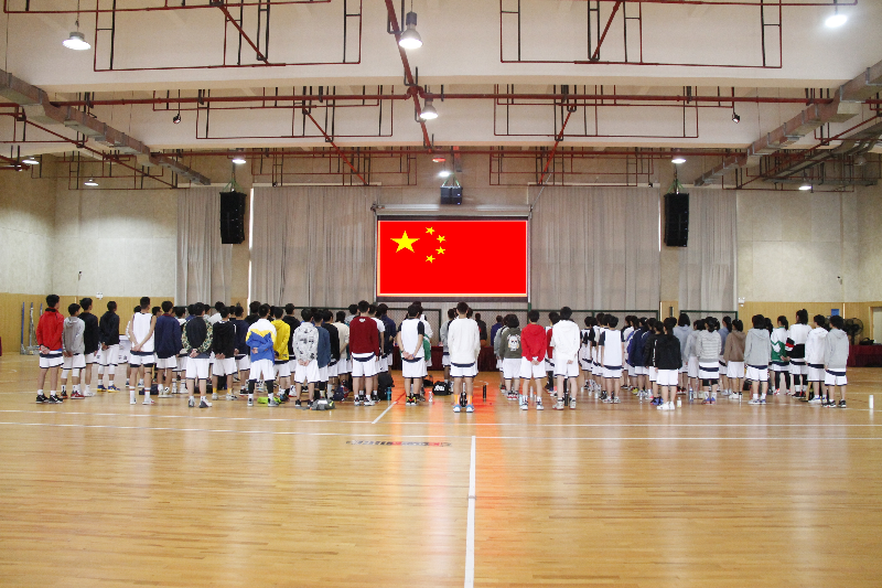 1.廣州市中學(xué)生籃球訓(xùn)練營開營儀式面向國旗奏唱國歌_20210125120758.jpg
