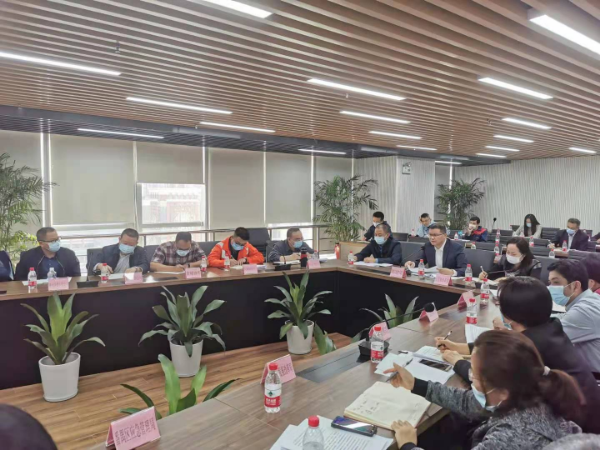 2月4日市大灣區(qū)辦陳建榮常務(wù)副主任主持召開(kāi)2020年油氣管道保護(hù)工作總結(jié)和2021年工作部署專題會(huì)議.jpg