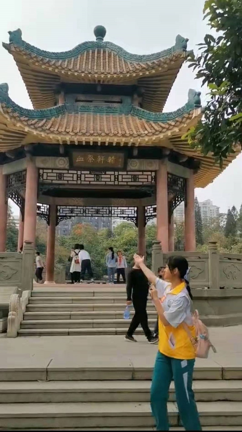 提供志愿講解服務(wù).jpg