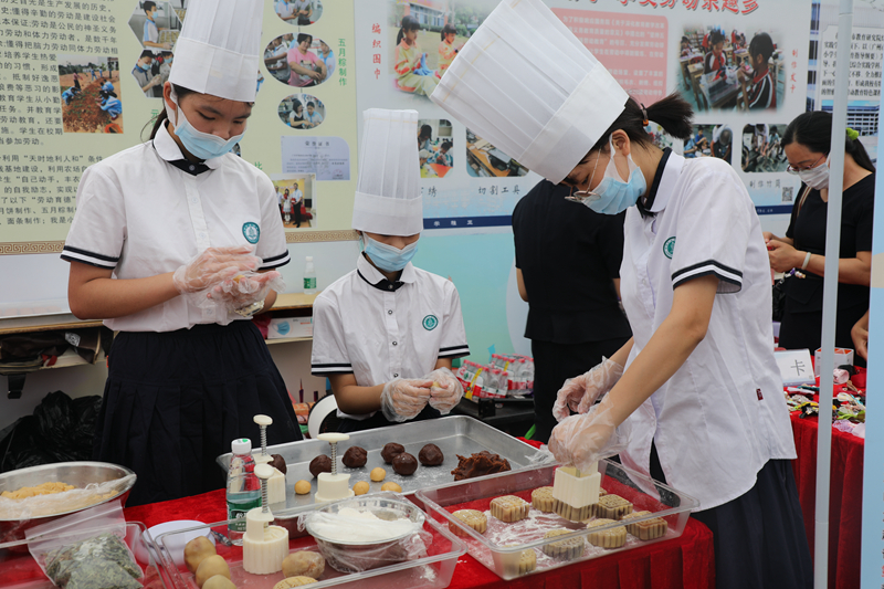 烹飪勞動實(shí)踐活動.jpg