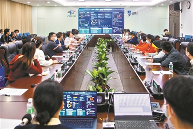 廣州數(shù)字政府公眾開放日活動啟幕 市民代表走進(jìn)12345熱線現(xiàn)場