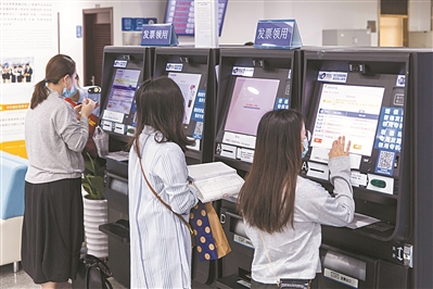 廣州數(shù)字政府公眾開放日活動第2場 25名市民代表體驗“陽光政務(wù)”