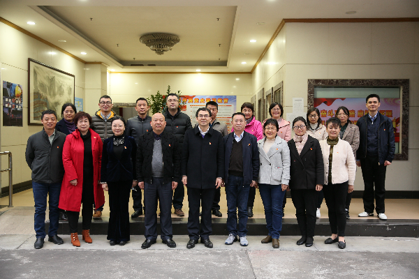 賴志鴻同志帶隊調(diào)研市老齡辦工作.jpg