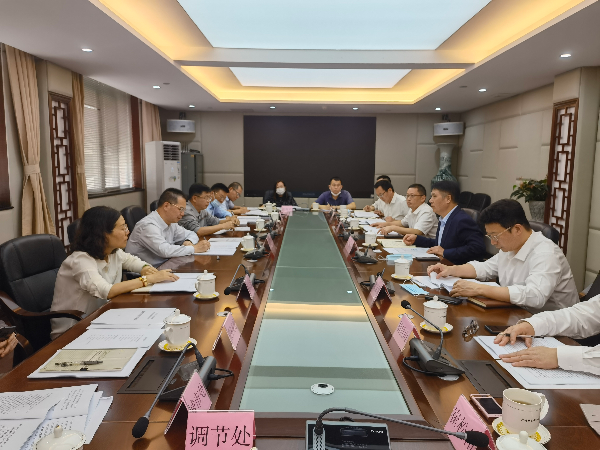 3月16日李海洲主任、周青峰副主任會見中鐵廣投李仲峰董事長一行.jpg