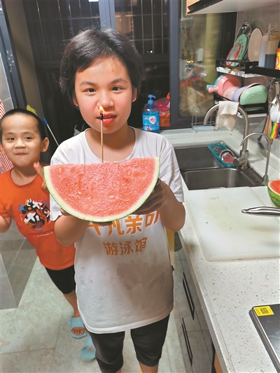 廣州全市上下動(dòng)員起來 共同構(gòu)筑起疫情防控的堅(jiān)強(qiáng)防線2.jpg