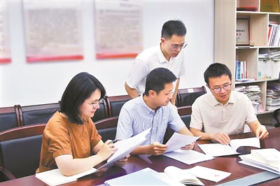 落實“三個區(qū)分開來” 鼓足“二次創(chuàng)業(yè)”干勁