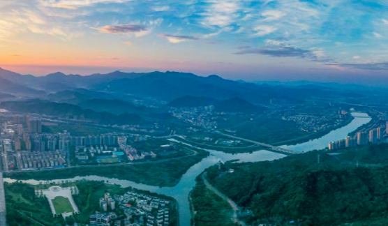 以水護(hù)城、興城、潤(rùn)城，從化區(qū)全力打造美麗山水城鄉(xiāng)畫卷