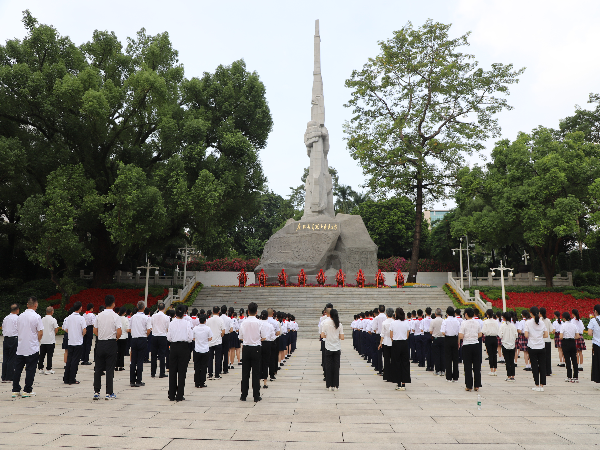 20250930越秀區(qū)“9·30”烈士紀念活動 (22)(1).JPG