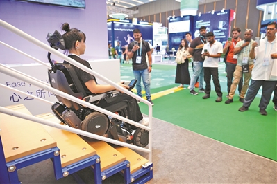 廣交會(huì)第三期開(kāi)幕 智慧醫(yī)療專區(qū)首秀驚艷