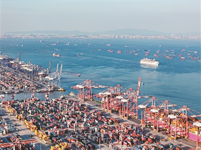 去年廣州港貨物吞吐量超6.96億噸 集裝箱吞吐量穩(wěn)居全球前六