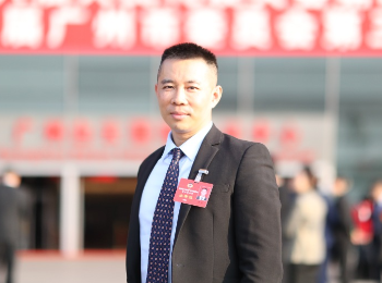 市政協(xié)委員徐強關注龍舟產業(yè)：發(fā)展龍舟產業(yè) 打造“廣州龍超”