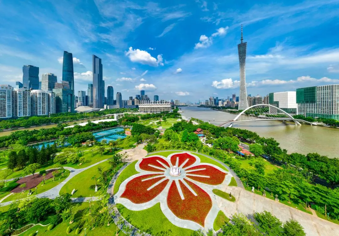 廣州代表團開放團組活動上 省人大代表為城市發(fā)展貢獻“金點子”