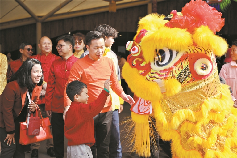 賞燈會(huì)、泡溫泉、玩冰雪……新春來(lái)廣州解鎖金曲《祝福你》中的快樂(lè)密碼