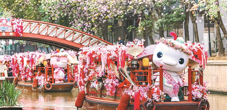 廣州多區(qū)迎春花市紛紛開(kāi)鑼