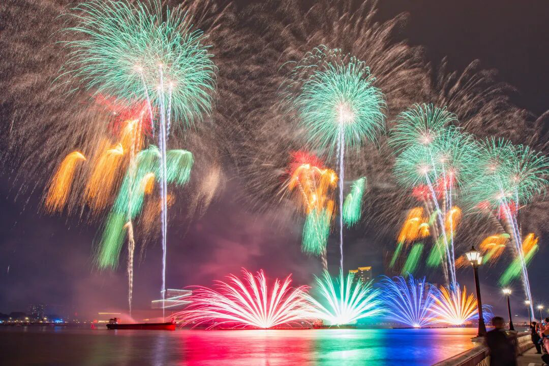 煙花駿躍長(zhǎng)空！王老吉以“吉文化”點(diǎn)亮馬年春節(jié)