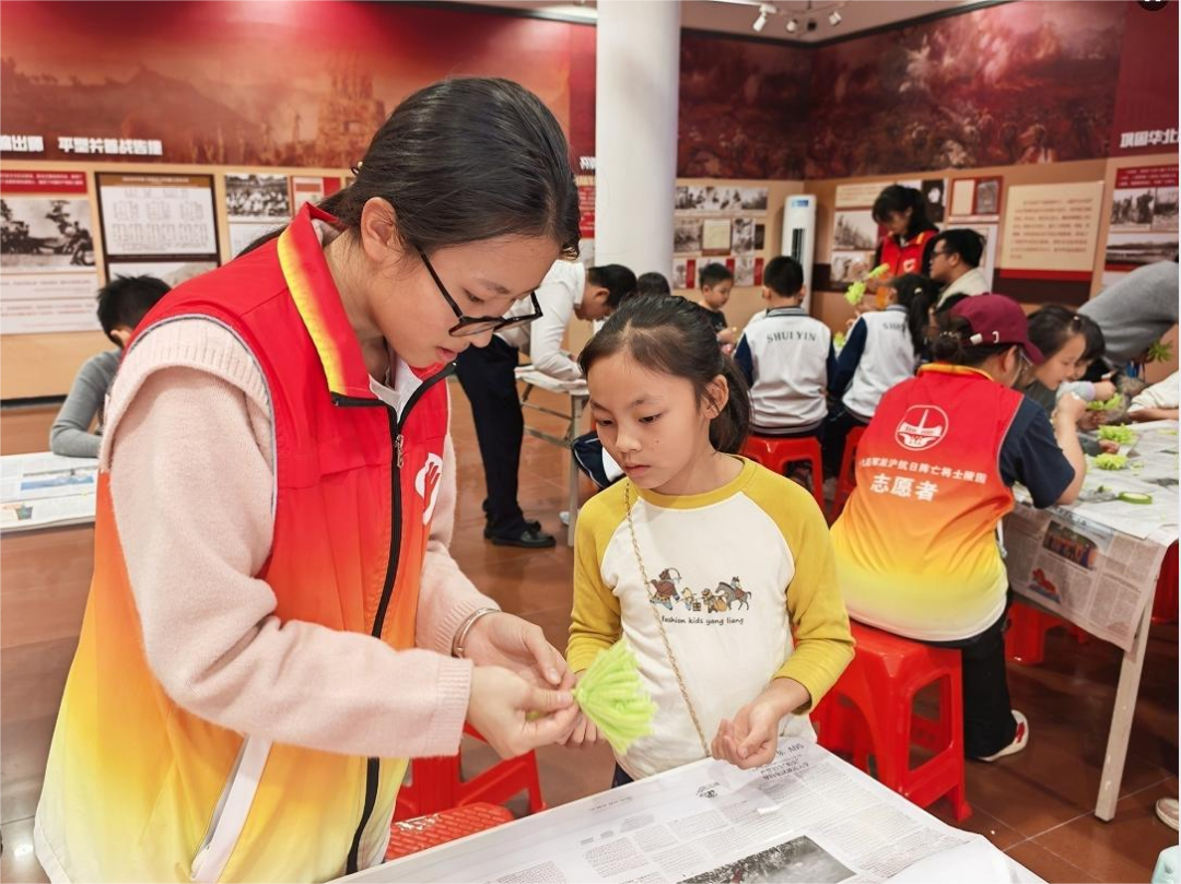 傳承英烈精神 點(diǎn)亮志愿之光