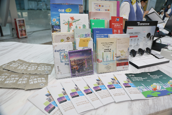 Smooth arrival at Canton Fair: services for international buyers at Guangzhou Baiyun Int’l Airport