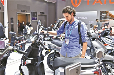 “中國服務(wù)”走上廣交會C位